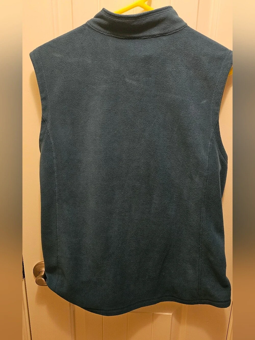Covington Women's Zip-Up Fleece Vest in Teal w/pockets.  XL